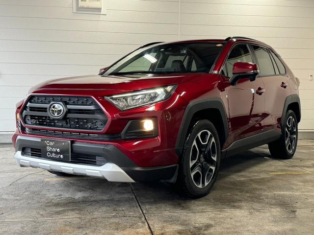 ＲＡＶ４ アドベンチャー　純正デイスプレイオーディオ　ＥＴＣ　ＬＥＤヘッドライト　デジタルインナーミラー　ブレーキアシスト　　プッシュスタート　ステアリングヒーター　Ｂｌｕｅｔｏｏｔｈ　合皮シート　スペアタイヤ（3枚目）