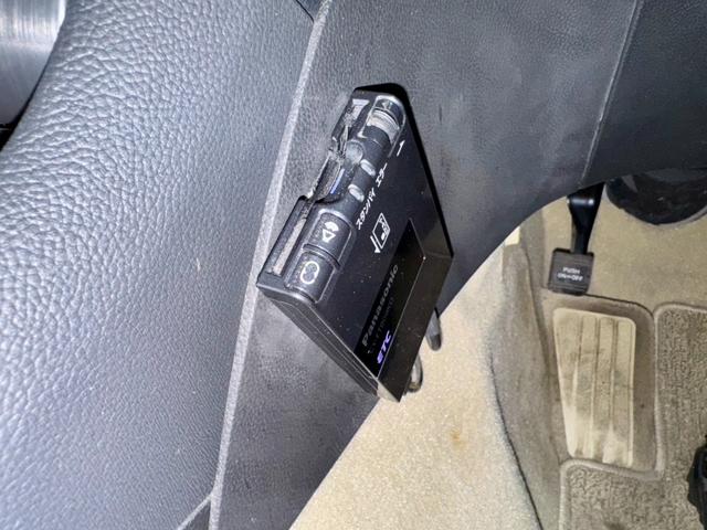 スカイライン 250GT Aパッケージ ドラレコ ETC 革調シートカバー パワーシート(31枚目)