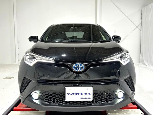 Ｃ－ＨＲ Ｇ　禁煙車／衝突軽減ブレーキ／追従機能／黒革シート／社外ナビ／地デジＴＶ／バックカメラ／ＥＴＣ／ドラレコ／Ｂｌｕｅｔｏｏｔｈ／シートヒーター／純正１８インチアルミ／ＬＥＤ／ＢＳＭ／プッシュスタート（2枚目）