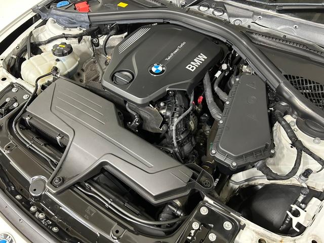 ３２０ｄツーリング　Ｍスポーツ　禁煙車／後期型／衝突軽減ブレーキ／追従機能／レーンアシスト／純正ＨＤＤナビ／バックカメラ／ＥＴＣ／ドラレコ／純正１８インチアルミ／パワーシート／パワーバックドア／社外フロントスポイラー／ＬＥＤライト(64枚目)