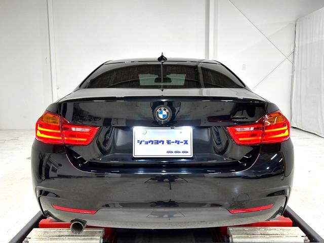 ４シリーズ ４２０ｉクーペ　Ｍスポーツ　禁煙車／衝突軽減ブレーキ／追従機能／サンルーフ／純正オプション１９インチアルミ／純正ナビ／地デジＴＶ／バックカメラ／ＥＴＣ／Ｂｌｕｅｔｏｏｔｈ／ドラレコ／社外地デジＴＶ／パワーシート／パドルシフト（5枚目）