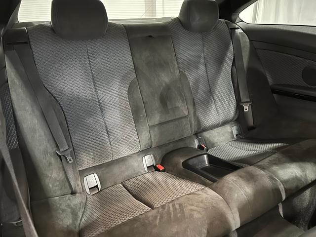 ４シリーズ ４２０ｉクーペ　Ｍスポーツ　禁煙車／衝突軽減ブレーキ／追従機能／サンルーフ／純正オプション１９インチアルミ／純正ナビ／地デジＴＶ／バックカメラ／ＥＴＣ／Ｂｌｕｅｔｏｏｔｈ／ドラレコ／社外地デジＴＶ／パワーシート／パドルシフト（25枚目）