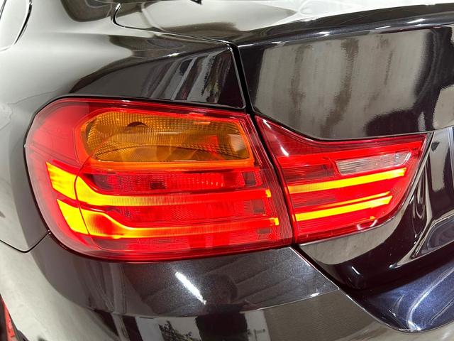 ４シリーズ ４２０ｉクーペ　Ｍスポーツ　禁煙車／衝突軽減ブレーキ／追従機能／サンルーフ／純正オプション１９インチアルミ／純正ナビ／地デジＴＶ／バックカメラ／ＥＴＣ／Ｂｌｕｅｔｏｏｔｈ／ドラレコ／社外地デジＴＶ／パワーシート／パドルシフト（51枚目）