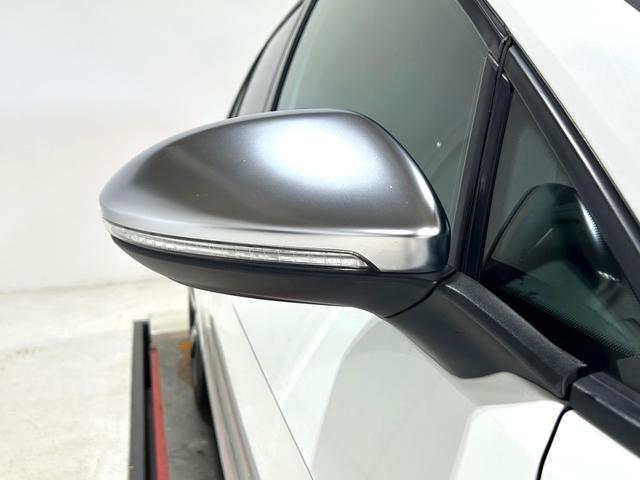 ゴルフＧＴＩ ベースグレード　禁煙車／衝突軽減ブ追従機能／純正ナビ／地デジＴＶ／バックカメラ／ＥＴＣ／純正１８インチアルミ／ローダウン／ＨＩＤヘッドライト／オートライト／パドルシフト／スマートキー／プッシュスタート（57枚目）