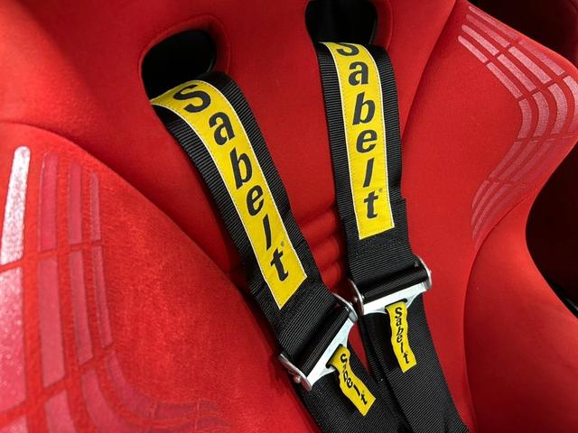 インテグラ タイプＲ　６速ＭＴ／無限エアクリーナー／ＳＳＲ１７インチアルミ／車高調／ＲＥＣＡＲＯフルバケシート／ＭＯＭＯステアリング／社外タワーバー／ＡＰ　ＲＡＣＩＮＧキャリパー／社外マフラー／ＨＩＤ／ＥＴＣ／キーレス（13枚目）