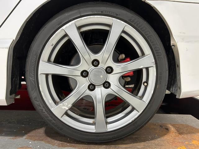 シビック タイプＲ　６速ＭＴ／無限フロントスポイラー／５ＺＩＧＥＮマフラー／純正１８インチアルミ／ｂｒｅｍｂｏ／パーソナルステアリング／社外ディスプレイオーディオ／ＥＴＣ／ドラレコ／レーダー／タイプＲ専用シート／ＨＩＤ（57枚目）