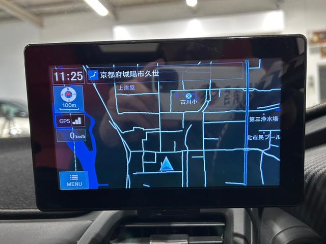 Ｓ６６０ α　ワンオーナー／禁煙車／６速ＭＴ／無限エアロ／無限エアロボンネット／無限グリル／柿本マフラー／Ｄｅｆｉブーストメーター／純正アルミ／社外ナビ／ＥＴＣ／赤シートカバー／ドリンクホルダー／ＬＥＤヘッドライト（12枚目）
