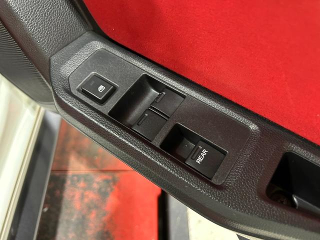 Ｓ６６０ α　ワンオーナー／禁煙車／６速ＭＴ／無限エアロ／無限エアロボンネット／無限グリル／柿本マフラー／Ｄｅｆｉブーストメーター／純正アルミ／社外ナビ／ＥＴＣ／赤シートカバー／ドリンクホルダー／ＬＥＤヘッドライト（24枚目）