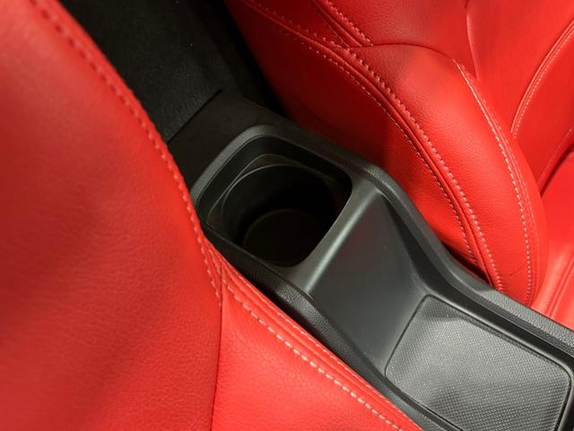 Ｓ６６０ α　ワンオーナー／禁煙車／６速ＭＴ／無限エアロ／無限エアロボンネット／無限グリル／柿本マフラー／Ｄｅｆｉブーストメーター／純正アルミ／社外ナビ／ＥＴＣ／赤シートカバー／ドリンクホルダー／ＬＥＤヘッドライト（29枚目）
