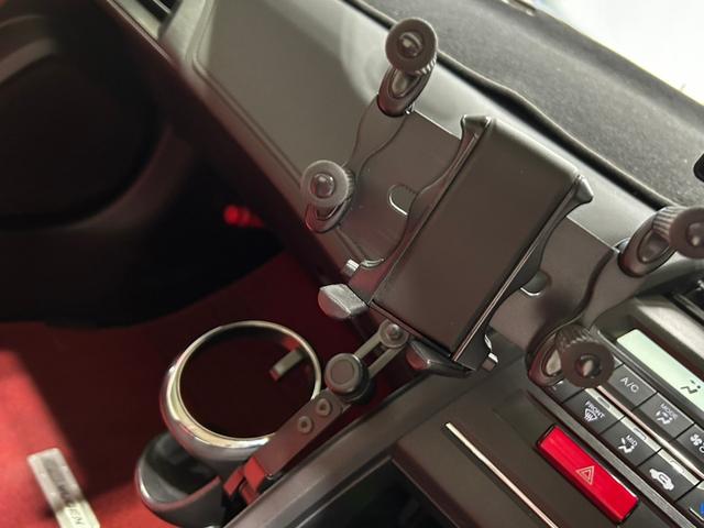 Ｓ６６０ α　ワンオーナー／禁煙車／６速ＭＴ／無限エアロ／無限エアロボンネット／無限グリル／柿本マフラー／Ｄｅｆｉブーストメーター／純正アルミ／社外ナビ／ＥＴＣ／赤シートカバー／ドリンクホルダー／ＬＥＤヘッドライト（30枚目）