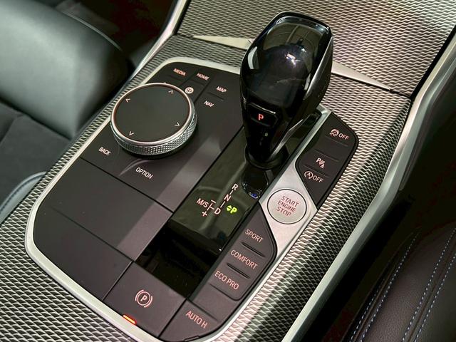 ３シリーズ ３２０ｄ　ｘＤｒｉｖｅツーリング　Ｍスポーツ　ワンオーナー／禁煙車／衝突軽減ブレーキ／追従機能／レーンキープ／純正ナビ／バックカメラ／Ｂｌｕｅｔｏｏｔｈ／ＥＴＣ／純正１９インチアルミ／ハーフレザー／シートヒーター／パワーバックドア／パドルシフト（11枚目）