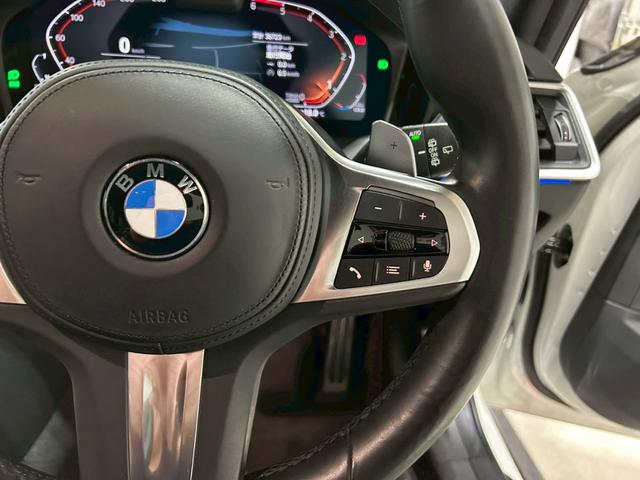 ３シリーズ ３２０ｄ　ｘＤｒｉｖｅツーリング　Ｍスポーツ　ワンオーナー／禁煙車／衝突軽減ブレーキ／追従機能／レーンキープ／純正ナビ／バックカメラ／Ｂｌｕｅｔｏｏｔｈ／ＥＴＣ／純正１９インチアルミ／ハーフレザー／シートヒーター／パワーバックドア／パドルシフト（16枚目）