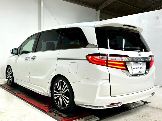 オデッセイ アブソルート・ＥＸ　禁煙車／衝突軽減ブレーキ／黒本革シート／純正ナビＴＶ／純正フリップダウンモニター／全方位カメラ／Ｂｌｕｅｔｏｏｔｈ／ＥＴＣ／ＨＫＳ車高調／純正１８インチアルミ／両側パワースライド／シートヒーター（6枚目）