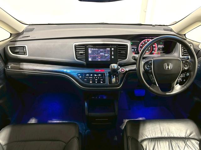 オデッセイ アブソルート・ＥＸ　禁煙車／衝突軽減ブレーキ／黒本革シート／純正ナビＴＶ／純正フリップダウンモニター／全方位カメラ／Ｂｌｕｅｔｏｏｔｈ／ＥＴＣ／ＨＫＳ車高調／純正１８インチアルミ／両側パワースライド／シートヒーター（7枚目）