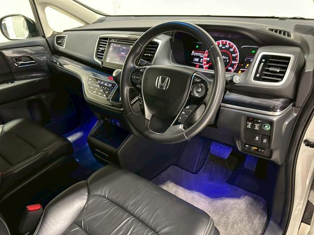 オデッセイ アブソルート・ＥＸ　禁煙車／衝突軽減ブレーキ／黒本革シート／純正ナビＴＶ／純正フリップダウンモニター／全方位カメラ／Ｂｌｕｅｔｏｏｔｈ／ＥＴＣ／ＨＫＳ車高調／純正１８インチアルミ／両側パワースライド／シートヒーター（19枚目）