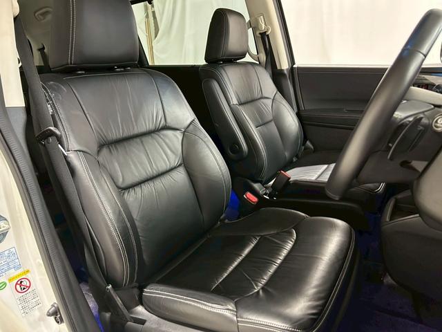 オデッセイ アブソルート・ＥＸ　禁煙車／衝突軽減ブレーキ／黒本革シート／純正ナビＴＶ／純正フリップダウンモニター／全方位カメラ／Ｂｌｕｅｔｏｏｔｈ／ＥＴＣ／ＨＫＳ車高調／純正１８インチアルミ／両側パワースライド／シートヒーター（21枚目）