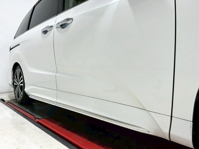 オデッセイ アブソルート・ＥＸ　禁煙車／衝突軽減ブレーキ／黒本革シート／純正ナビＴＶ／純正フリップダウンモニター／全方位カメラ／Ｂｌｕｅｔｏｏｔｈ／ＥＴＣ／ＨＫＳ車高調／純正１８インチアルミ／両側パワースライド／シートヒーター（55枚目）
