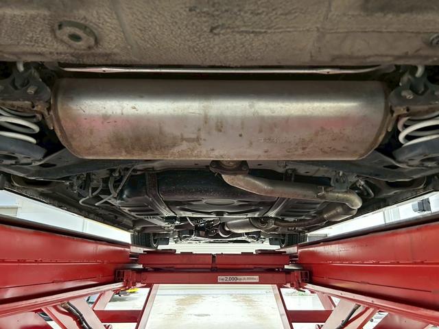 オデッセイ アブソルート・ＥＸ　禁煙車／衝突軽減ブレーキ／黒本革シート／純正ナビＴＶ／純正フリップダウンモニター／全方位カメラ／Ｂｌｕｅｔｏｏｔｈ／ＥＴＣ／ＨＫＳ車高調／純正１８インチアルミ／両側パワースライド／シートヒーター（66枚目）