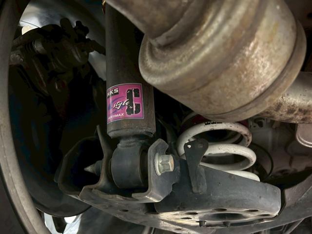 オデッセイ アブソルート・ＥＸ　禁煙車／衝突軽減ブレーキ／黒本革シート／純正ナビＴＶ／純正フリップダウンモニター／全方位カメラ／Ｂｌｕｅｔｏｏｔｈ／ＥＴＣ／ＨＫＳ車高調／純正１８インチアルミ／両側パワースライド／シートヒーター（69枚目）