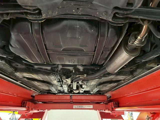 シビック タイプＲ　６速ＭＴ／無限エアロ／ＴＥＩＮ車高調／ＴＥ３７　１７インチアルミ／Ｄｅｆｉ３連メーター／モリモリ管／ディスプレイオーディオ／バックカメラ／ＥＴＣ／ドラレコ／Ｂｌｕｅｔｏｏｔｈ／ＨＩＤヘッドライト（64枚目）