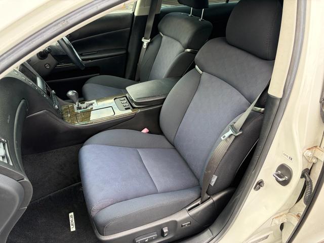 ＧＳ ＧＳ４５０ｈ　ＨＩＤヘッド／ＡＦＳ／クルーズコントロール／フロントフォグ／パワーシート（運転席　助手席）／電動サンシェード／純正ナビ／バックカメラ／ＥＴＣ（36枚目）