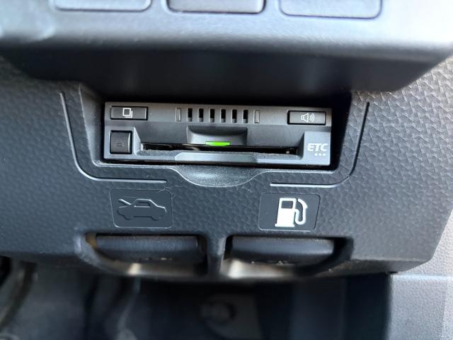 ルーミー カスタムG ユーザー買取/ワンオーナー/LEDヘッド/フォグランプ/衝突軽減装置/クリアランスソナー/純正ナビ/バックカメラ/ETC/フルセグTV/ブルートゥース/シートヒーター/タイヤ4本新品交換付(30枚目)