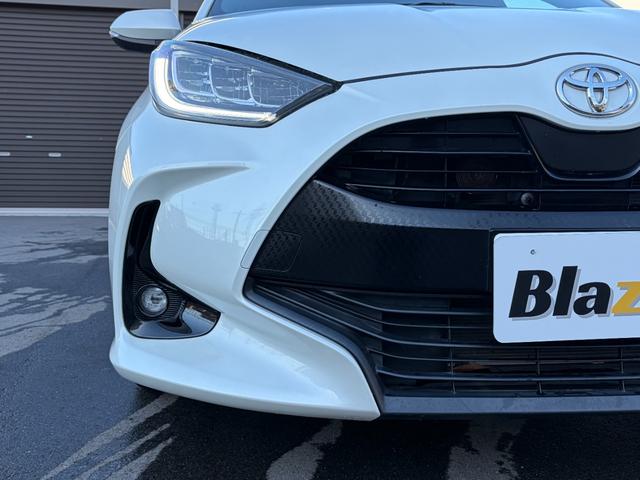 ヤリス Ｚ　６速マニュアル／ＬＥＤヘッド／ＬＥＤフォグ／純正ナビ／バックカメラ／前ドライブレコーダー／シートヒーター／社外１７インチアルミホイール／社外マフラー（14枚目）