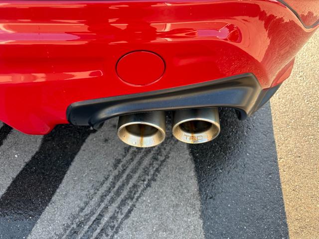 ８６ ＧＴリミテッド　６速マニュアル／ＨＩＤヘッド／ＴＲＤエアロ／ＴＲＤマフラー／革アルカンターラコンビシート／前席シートヒーター／純正ナビ／バックカメラ／ＥＴＣ／トルセンＬＳＤ／リアスポイラー（18枚目）