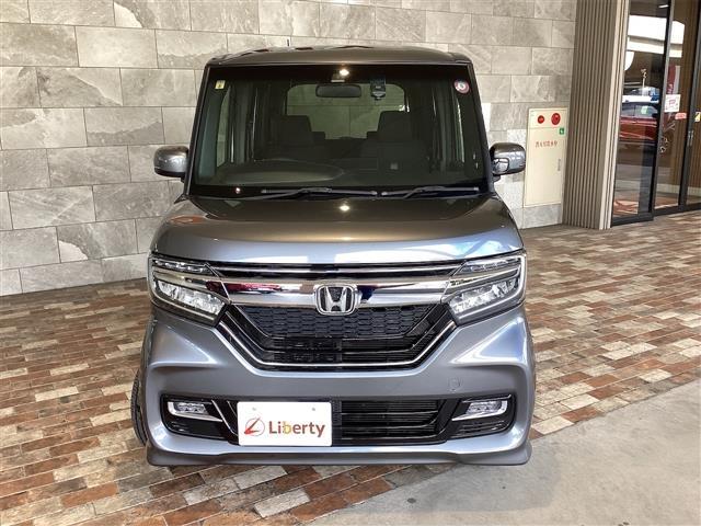 ホンダ N-BOXカスタム 2枚目