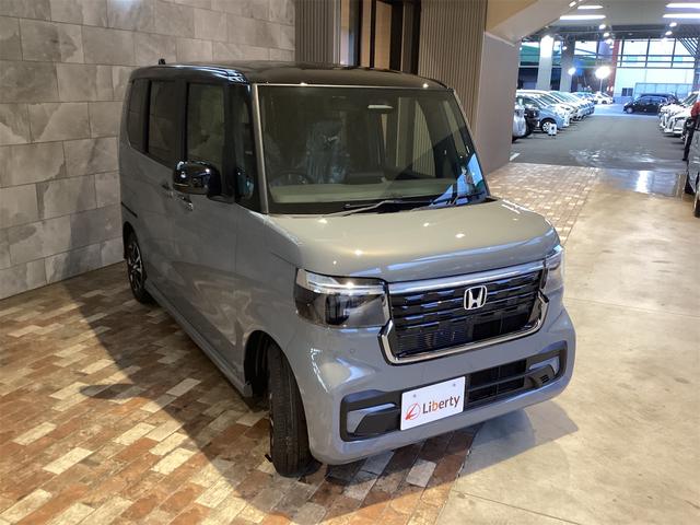 ホンダ N-BOXカスタム 3枚目