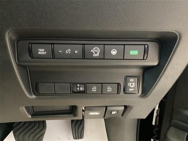 セレナ ハイウェイスターＶ　Ｖセレクション　全周囲カメラ　クリアランスソナー　オートクルーズコントロール　衝突被害軽減システム　両側電動スライドドア　オートマチックハイビーム　ＬＥＤヘッドランプ　スマートキー　アイドリングストップ（16枚目）