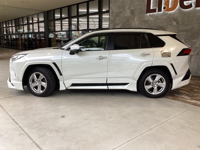 ＲＡＶ４ Ｇ　４ＷＤ　ドライブレコーダー　ＥＴＣ　バックカメラ　クリアランスソナー　オートクルーズコントロール　レーンアシスト　パワーシート　衝突被害軽減システム　ナビ　ＴＶ　オートマチックハイビーム　オートライト（8枚目）