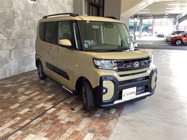 タント ファンクロス　バックカメラ　両側電動スライドドア　クリアランスソナー　レーンアシスト　衝突被害軽減システム　ＬＥＤヘッドランプ　スマートキー　アイドリングストップ　電動格納ミラー　シートヒーター　ベンチシート（3枚目）