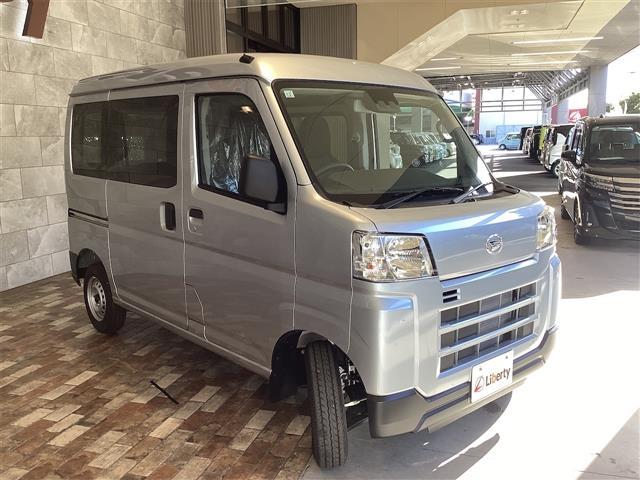 ハイゼットカーゴ ＤＸ　軽バン　ＣＶＴ　衝突被害軽減システム　クリアランスソナー　両側スライドドア　キーレスエントリー　アイドリングストップ　ＥＳＣ　エアコン　パワーウィンドウ　運転席エアバッグ（3枚目）