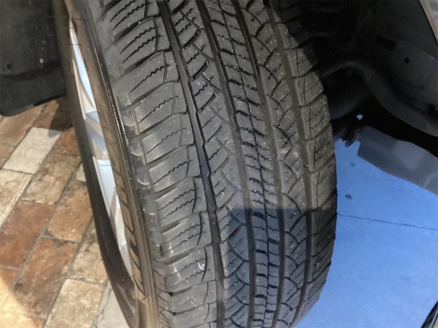 ランドクルーザープラド ＴＸ　４ＷＤ　ドライブレコーダー　全周囲カメラ　オートクルーズコントロール　レーンアシスト　衝突被害軽減システム　サンルーフ　ナビ　オートマチックハイビーム　オートライト　ＬＥＤヘッドランプ（23枚目）