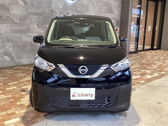 デイズ X ドライブレコーダー ETC バックカメラ クリアランスソナー 衝突被害軽減システム スマートキー アイドリングストップ 電動格納ミラー ベンチシート CVT 盗難防止システム ABS ESC CD(2枚目)