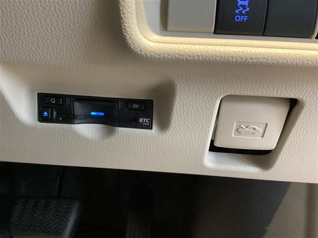 シエンタ ハイブリッドＺ　ドライブレコーダー　ＥＴＣ　全周囲カメラ　ナビ　ＴＶ　クリアランスソナー　オートクルーズコントロール　レーンアシスト　衝突被害軽減システム　両側電動スライドドア　オートマチックハイビーム（17枚目）