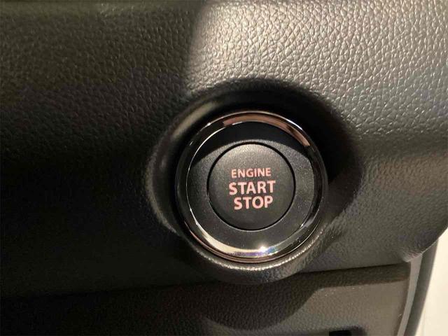 プッシュエンジンスタートシステム、エンジン始動・停止をワンタッチで行うことができます。