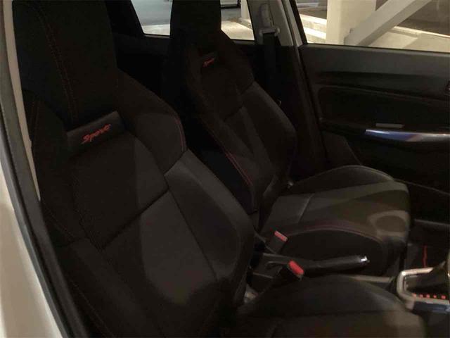 当店のお車をご覧いただきましてありがとうございます。お車についてのご質問やお見積りのご依頼、ご購入にあたってのご相談などお気軽にお問い合わせ下さい!