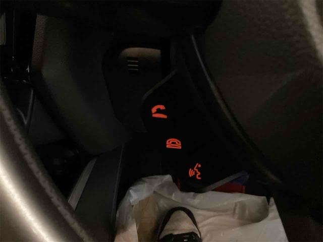 ご覧頂きまして誠に有難うございます!!是非ご来店して頂き、実際にご覧になって頂ければと思います。お客様からのご連絡をスタッフ一同、心よりお待ちしております