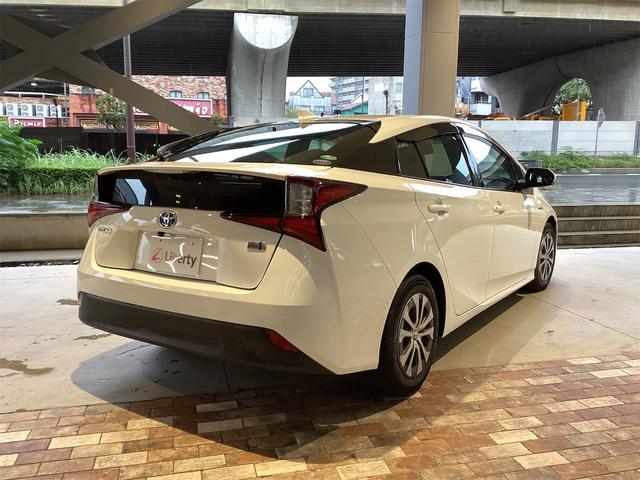 プリウス A ドライブレコーダー ETC クリアランスソナー レーンアシスト オートクルーズコントロール パークアシスト 衝突被害軽減システム バックカメラ ナビ アルミホイール オートマチックハイビーム(5枚目)