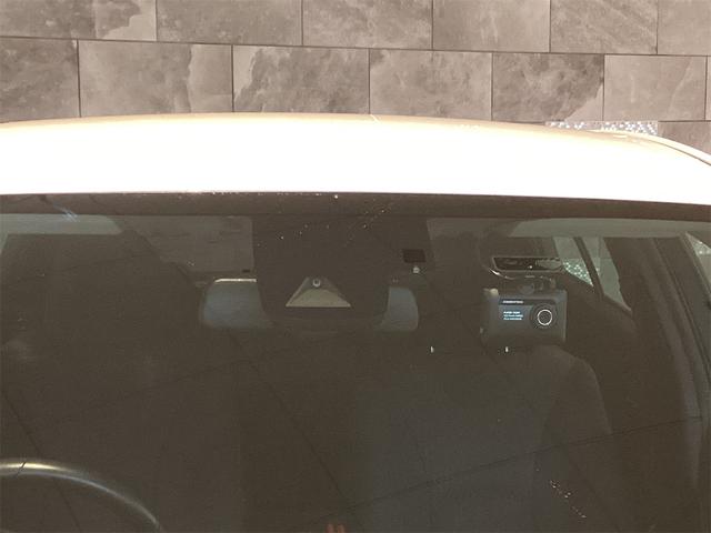 プリウス A ドライブレコーダー ETC クリアランスソナー レーンアシスト オートクルーズコントロール パークアシスト 衝突被害軽減システム バックカメラ ナビ アルミホイール オートマチックハイビーム(33枚目)