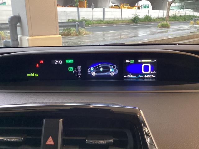 プリウス A ドライブレコーダー ETC クリアランスソナー レーンアシスト オートクルーズコントロール パークアシスト 衝突被害軽減システム バックカメラ ナビ アルミホイール オートマチックハイビーム(40枚目)
