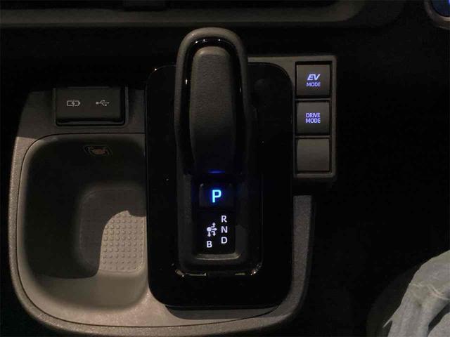 シエンタ ハイブリッドZ ETC 全周囲カメラ ナビ TV クリアランスソナー オートクルーズコントロール レーンアシスト 衝突被害軽減システム 両側電動スライドドア オートマチックハイビーム オートライト LEDヘッドランプ(18枚目)