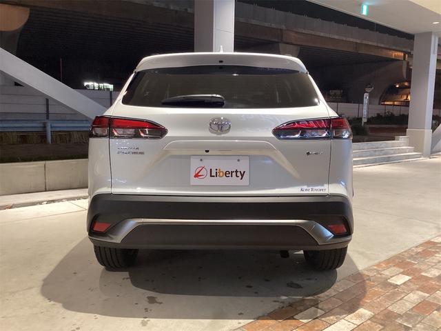 カローラクロス ハイブリッド　Ｚ　全周囲カメラ　オートクルーズコントロール　レーンアシスト　パークアシスト　衝突被害軽減システム　ナビ　ＴＶ　オートマチックハイビーム　ＬＥＤヘッドランプ　電動リアゲート　アルミホイール　スマートキー（6枚目）