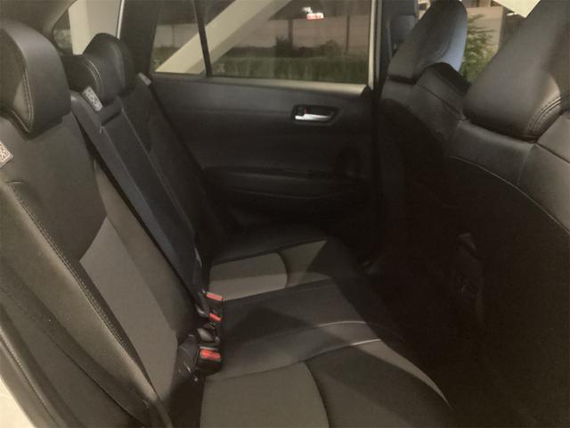 カローラクロス ハイブリッド　Ｚ　全周囲カメラ　オートクルーズコントロール　レーンアシスト　パークアシスト　衝突被害軽減システム　ナビ　ＴＶ　オートマチックハイビーム　ＬＥＤヘッドランプ　電動リアゲート　アルミホイール　スマートキー（32枚目）