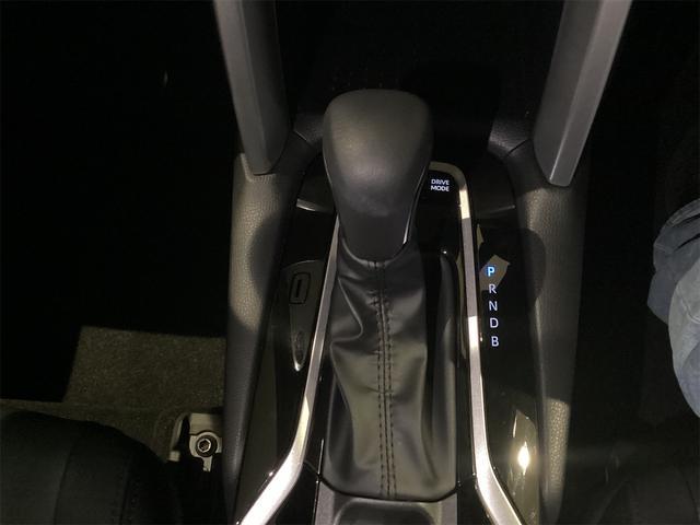 カローラクロス ハイブリッド　Ｚ　全周囲カメラ　オートクルーズコントロール　レーンアシスト　パークアシスト　衝突被害軽減システム　ナビ　ＴＶ　オートマチックハイビーム　ＬＥＤヘッドランプ　電動リアゲート　アルミホイール　スマートキー（41枚目）