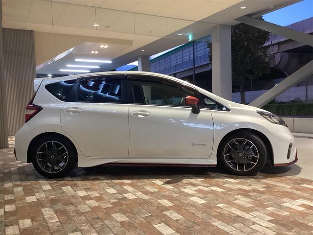 ノート e-パワーニスモ ETC ナビ TV クリアランスソナー レーンアシスト 衝突被害軽減システム アルミホイール オートライト スマートキー 電動格納ミラー CVT ESC USB ミュージックプレイヤー接続可(4枚目)