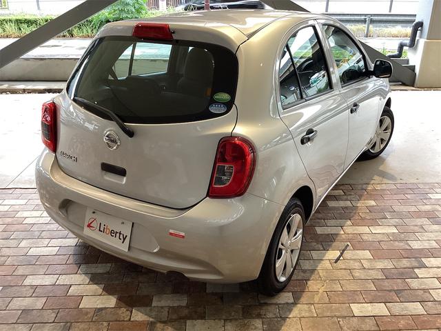 マーチ Ｓ　キーレスエントリー　電動格納ミラー　ＣＶＴ　衝突安全ボディ　ＡＢＳ　ＥＳＣ　ＣＤ　ミュージックプレイヤー接続可　エアコン（5枚目）