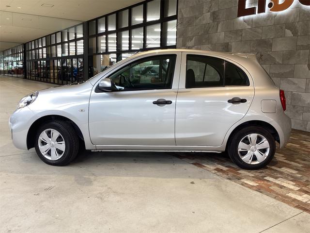 マーチ Ｓ　キーレスエントリー　電動格納ミラー　ＣＶＴ　衝突安全ボディ　ＡＢＳ　ＥＳＣ　ＣＤ　ミュージックプレイヤー接続可　エアコン（8枚目）